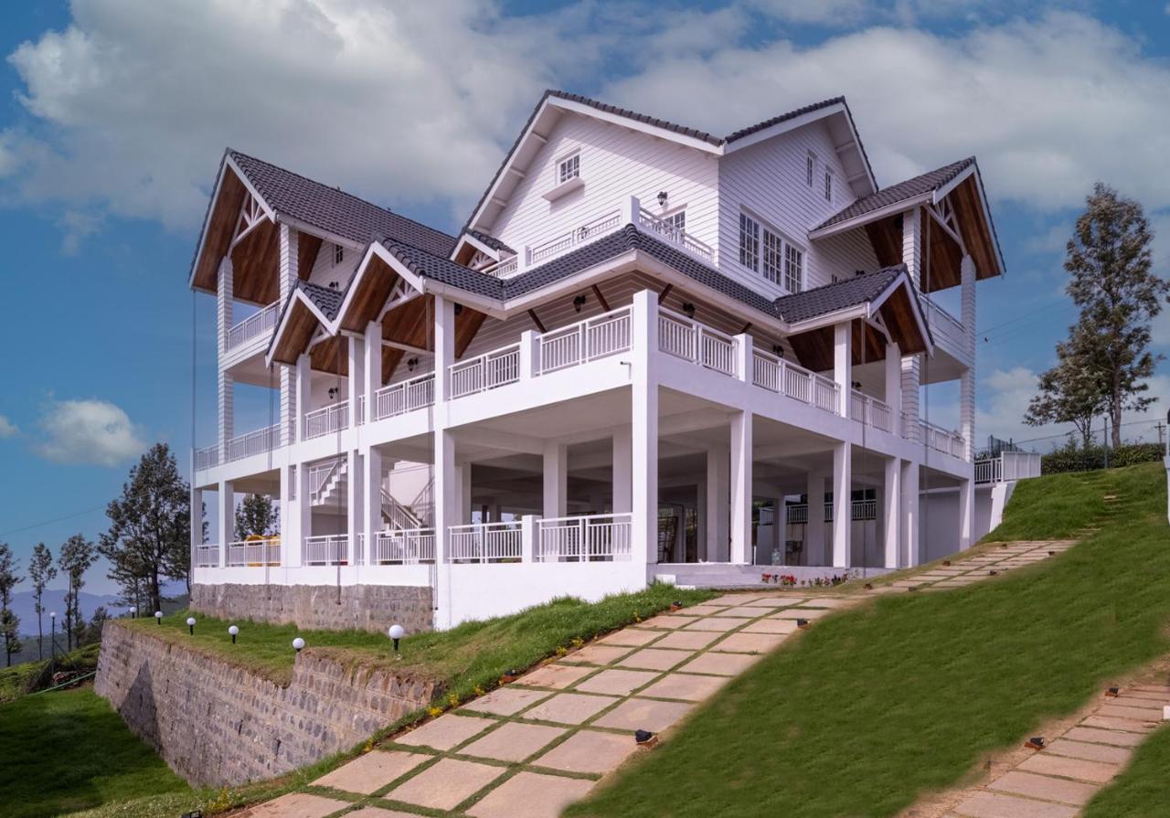 Petals Nilgiris Hotel Ooty Exterior photo